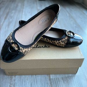 Clark’s Gracelin Wind Ballet Flat in size 8.5M